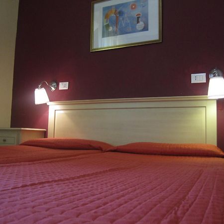 Hotel Genzianella Флоренция Екстериор снимка