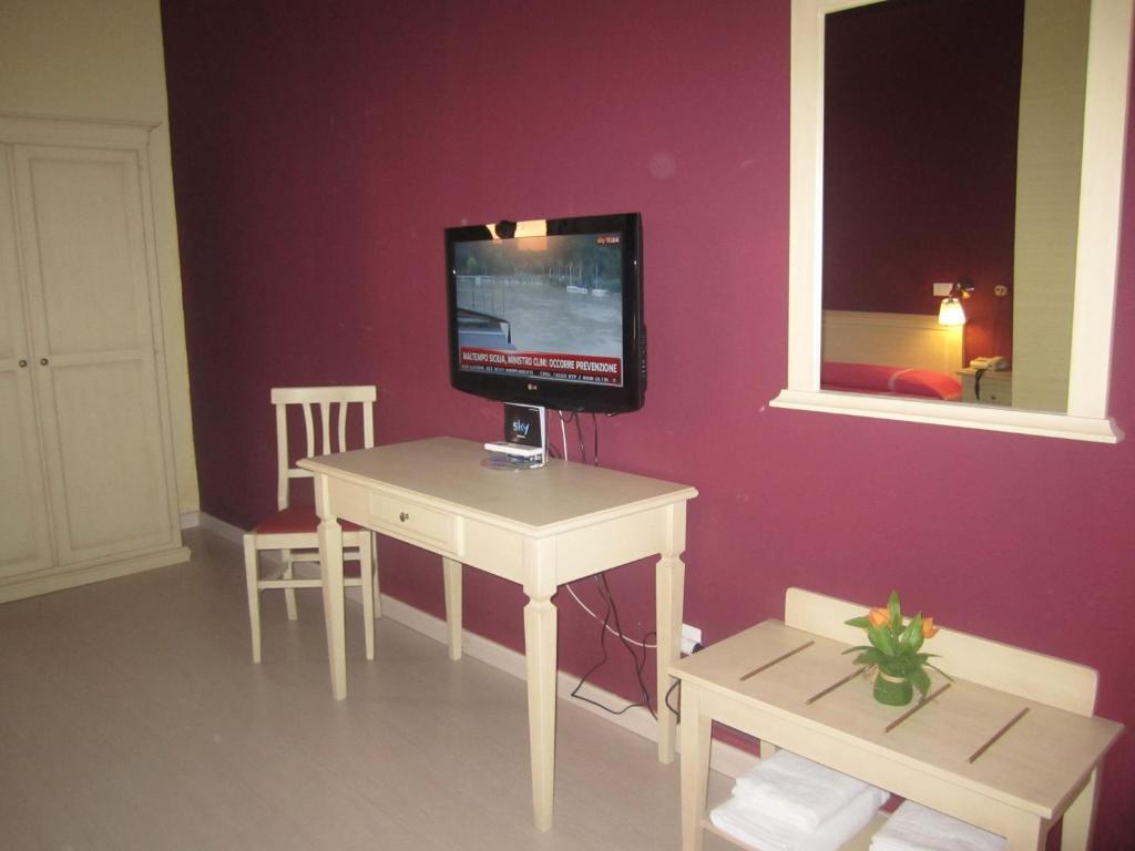 Hotel Genzianella Флоренция Стая снимка