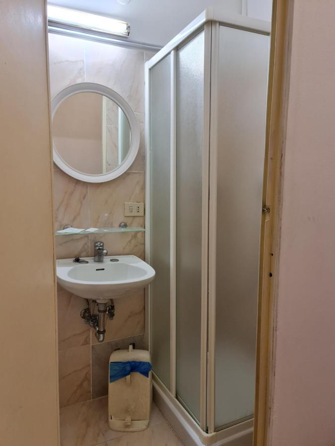 Hotel Genzianella Флоренция Екстериор снимка