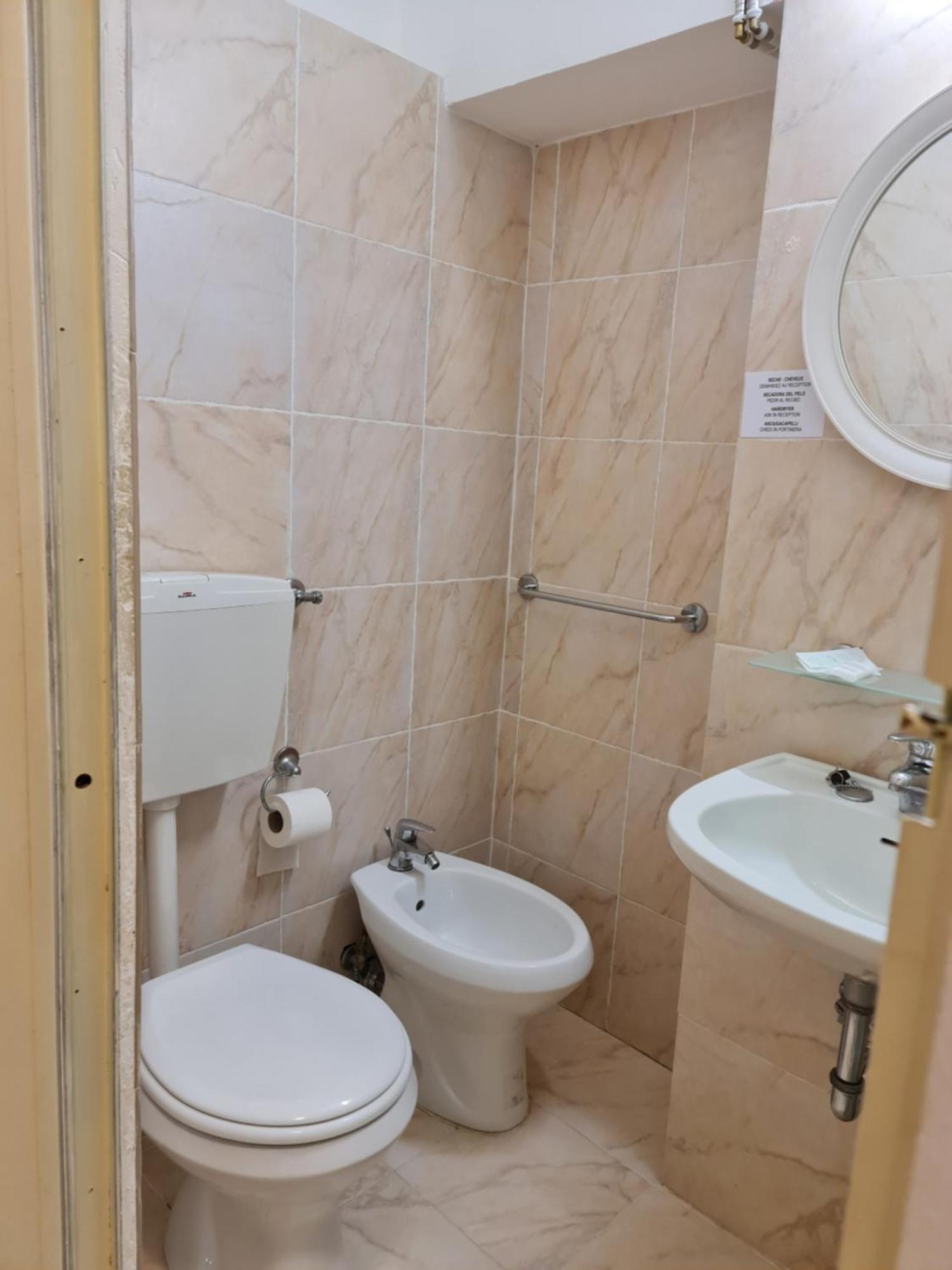 Hotel Genzianella Флоренция Екстериор снимка