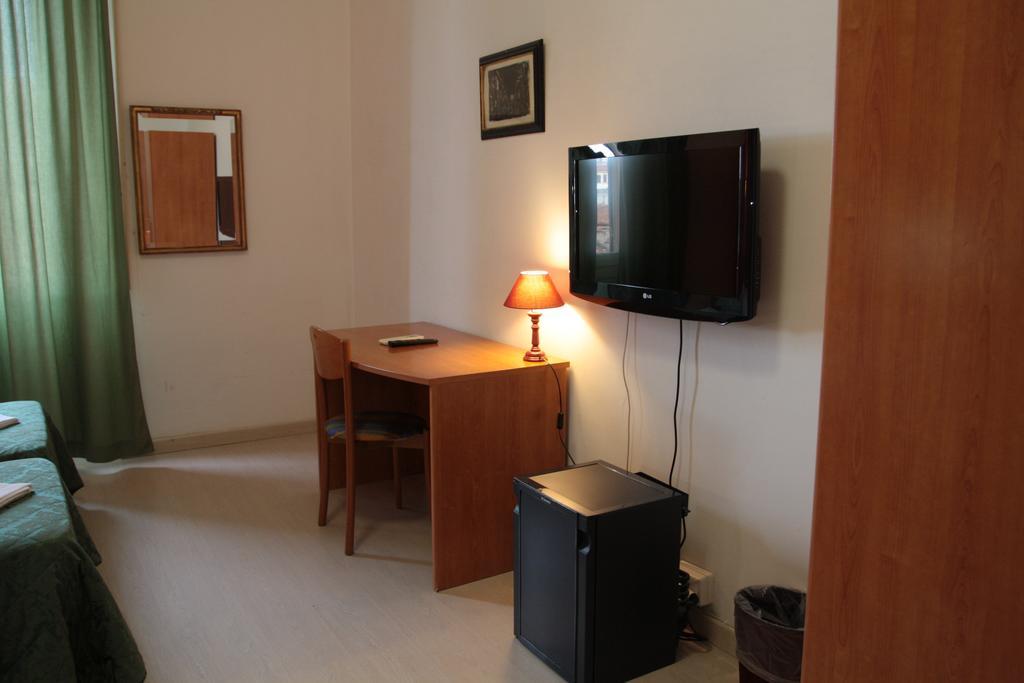 Hotel Genzianella Флоренция Екстериор снимка