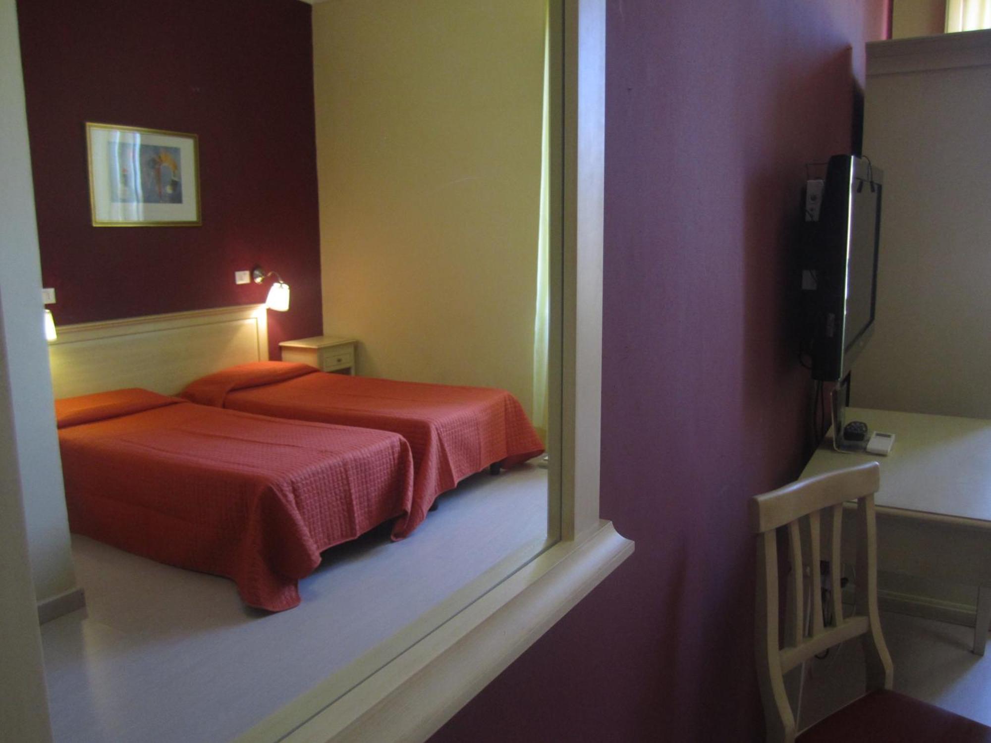 Hotel Genzianella Флоренция Екстериор снимка